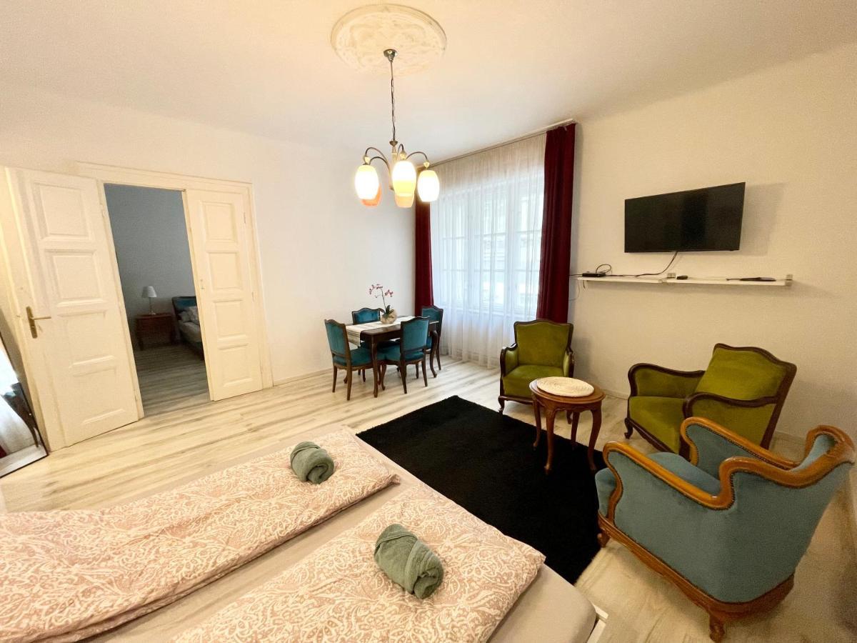 Mehdi 1 Apartment *
